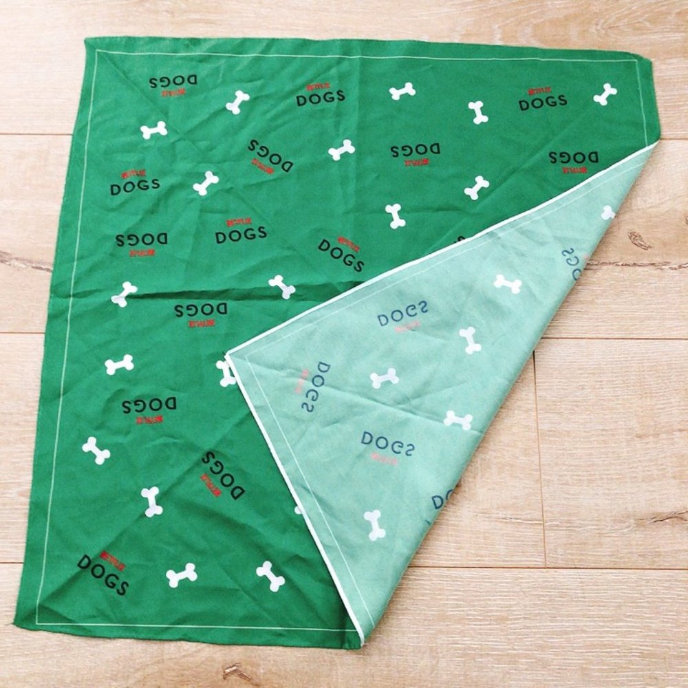 NEW EXCLUSIVE RARE NETFLIX DOGS Documentary Bandana - Picture 3 of 5
